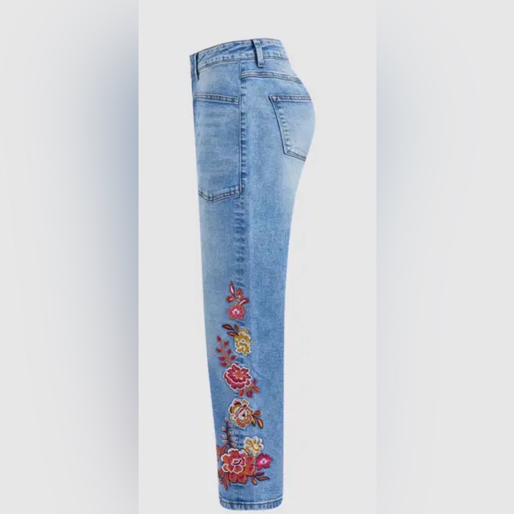 Flamingals Embroidery Side Stitch Detail Mid Waist Barrel Leg Crop Jeans Med NWT - Picture 4 of 13